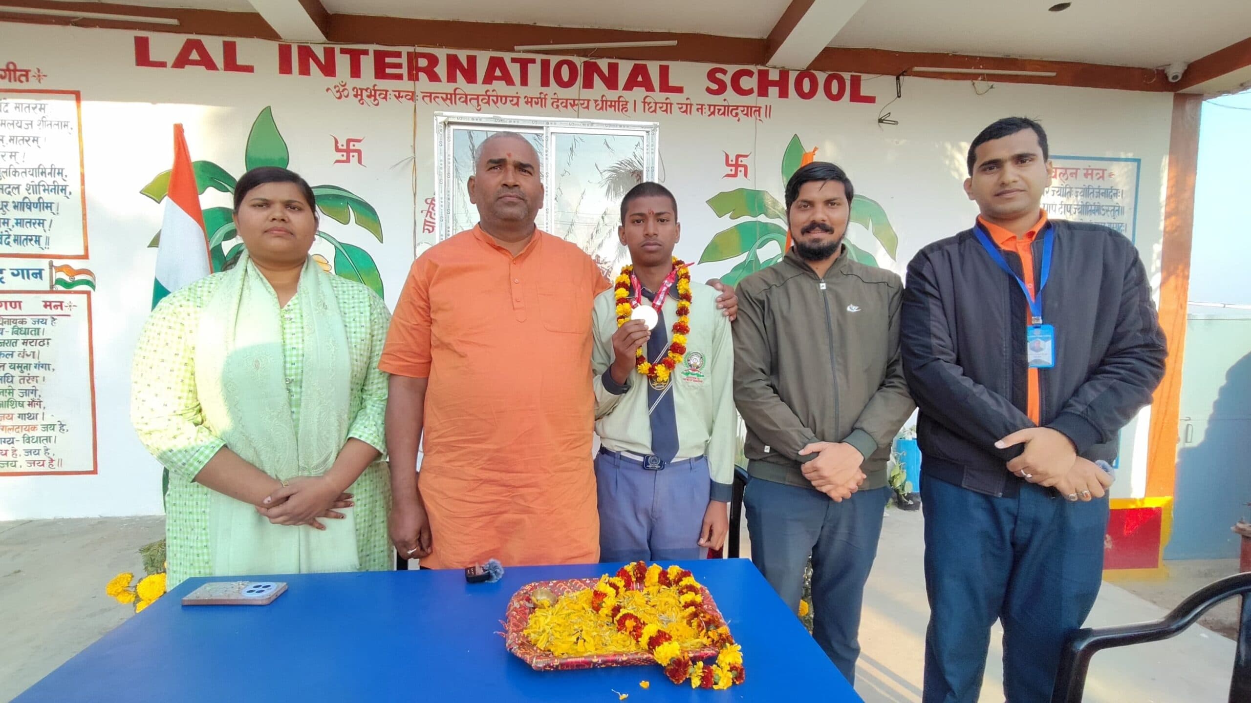 लाल इंटरनेशनल स्कूल लखीसराय का छात्र विवेक राज पढ़ेगा राष्ट्रीय मिलिट्री स्कूल में