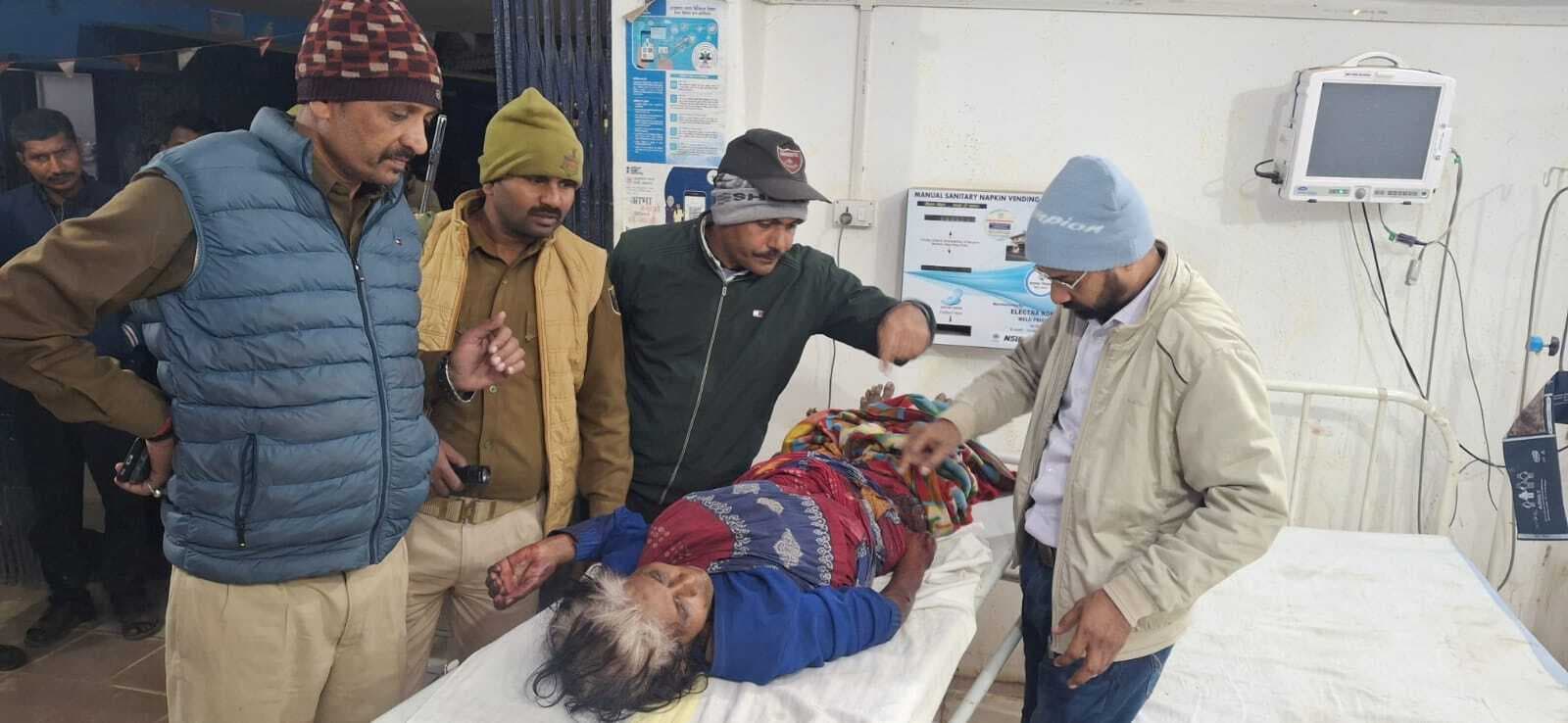 अज्ञात वाहन के धक्के से महिला जख्मी, रेफर