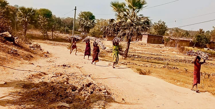 रोजगार की तलाश में गये आठ मजदूरों की 20 दिनों में मौत, अब उठी कल-कारखाने खोलने की मांग