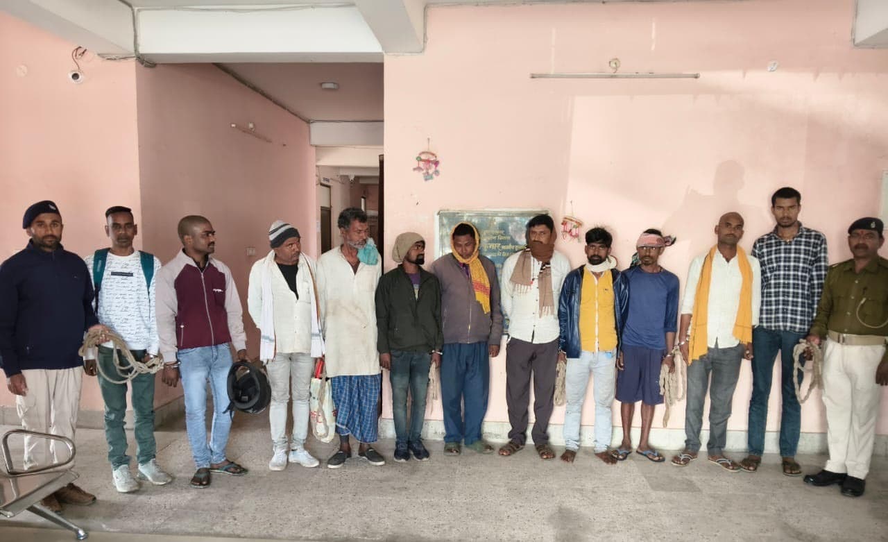 एक तस्कर व दस शराबी हुआ गिरफ्तार