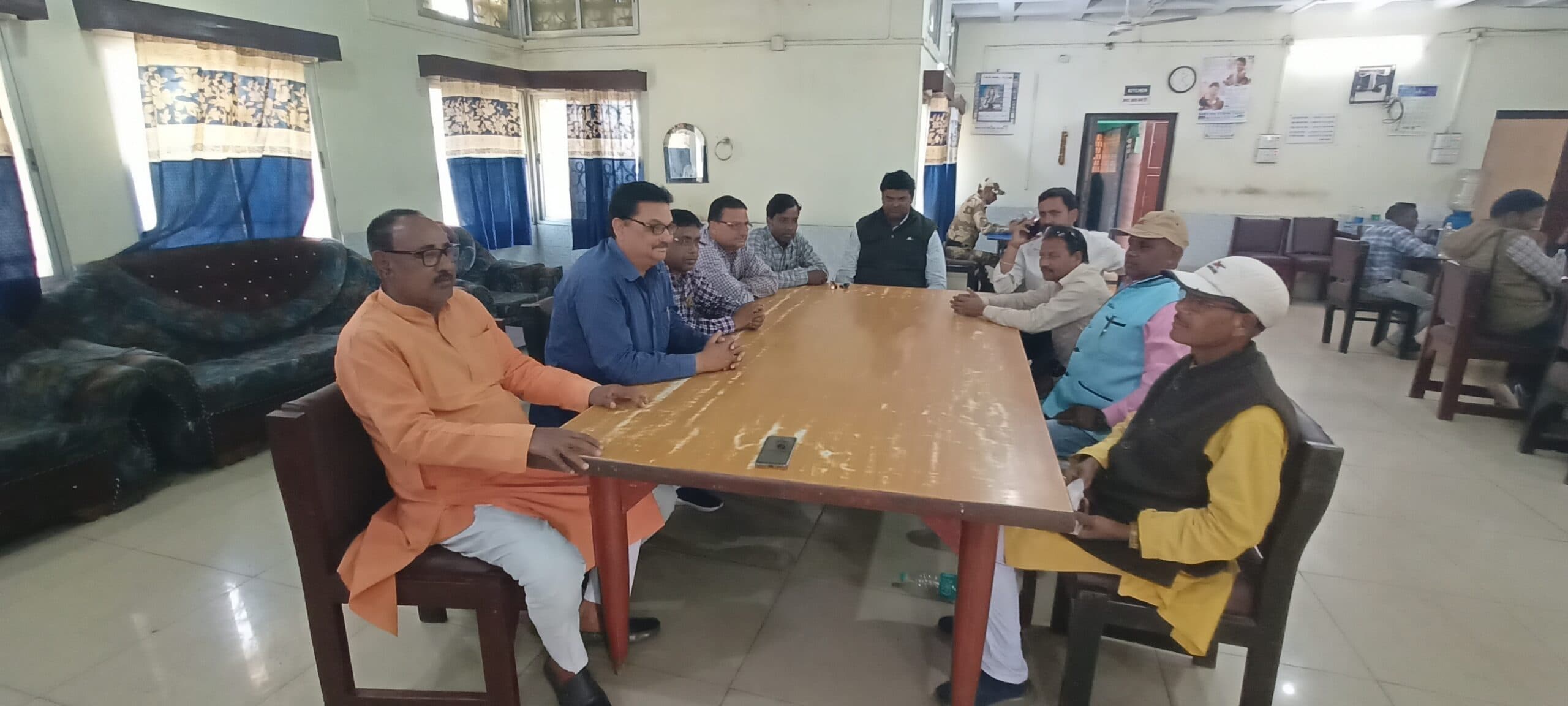 चितरा : हड़ताल से सात ट्रेड यूनियनों ने बनायी दूरी