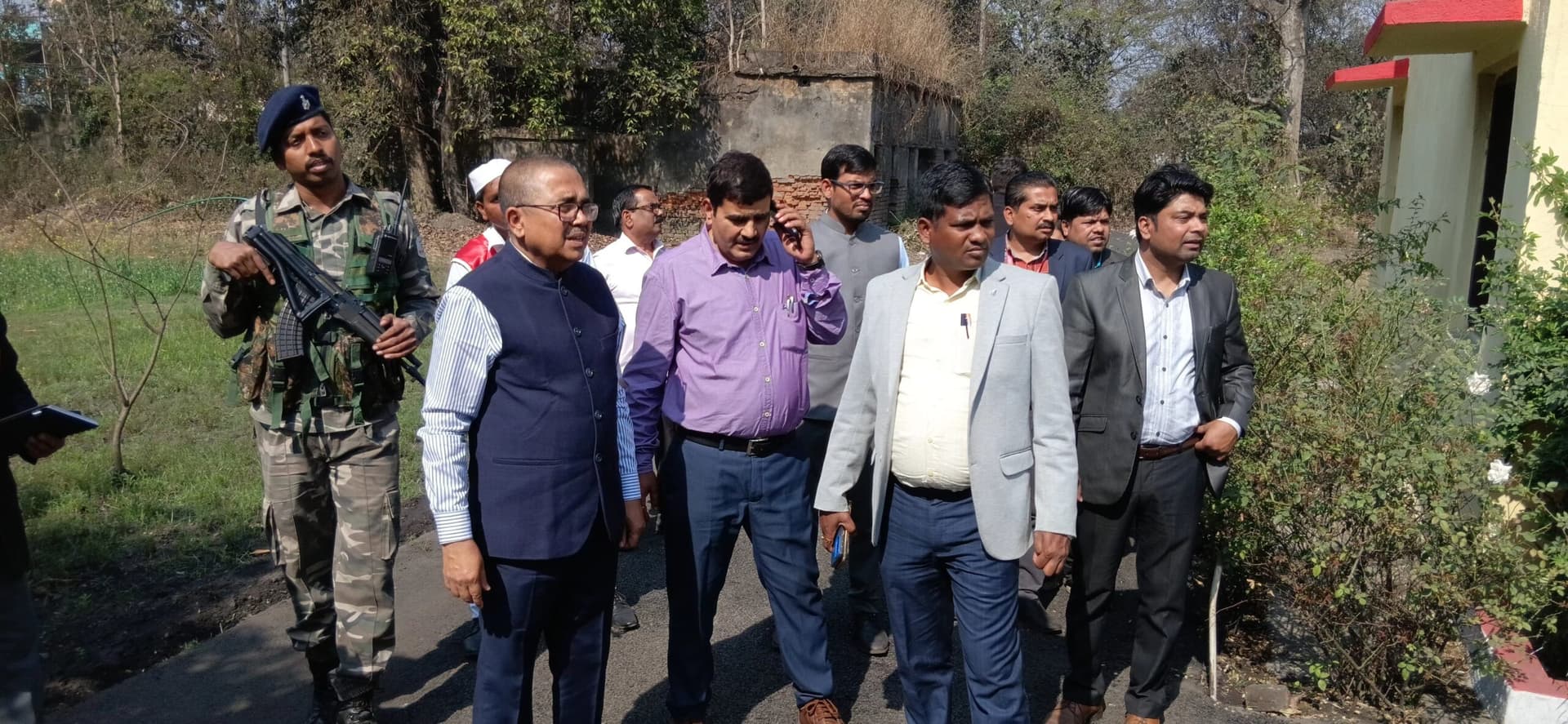Bokaro News : डीसी ने किया मतदान केंद्रों का निरीक्षण, दिये दिशा-निर्देश