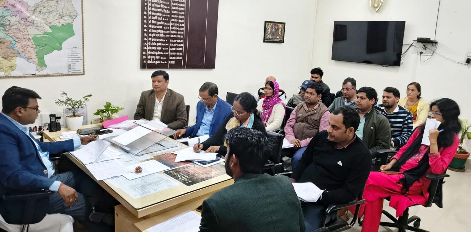 नीलाम पत्रवाद से जुड़े मामलों में लापरवाही स्वीकार्य नहीं: एडीएम