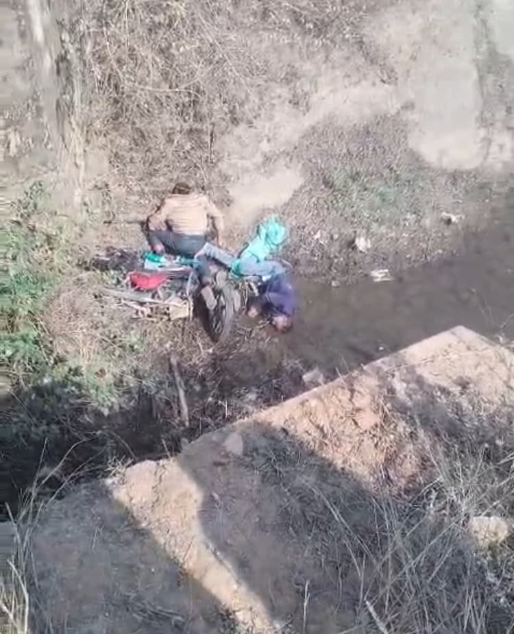 सड़क हादसे में बाइक सवार साला-बहनोई की मौत