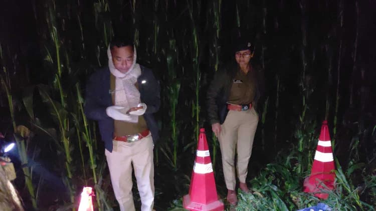 पसराहा में ट्रेन से गिरकर युवती की मौत