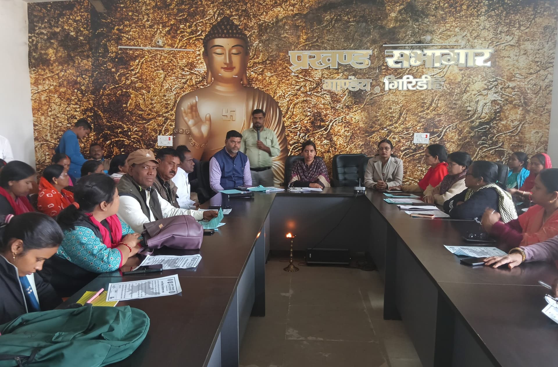 Giridih News :लोगों ने ली बाल विवाह रोकने की शपथ