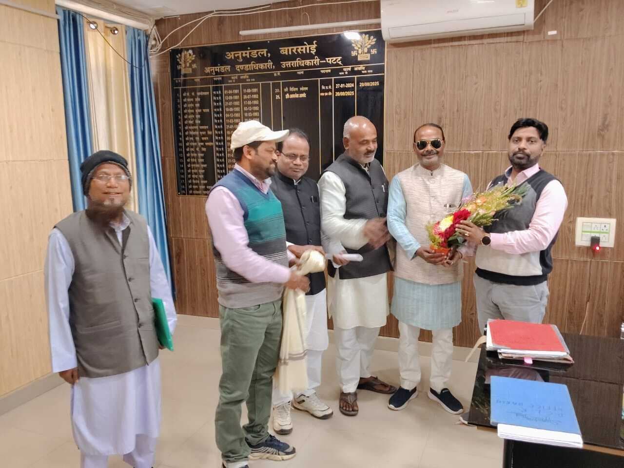 बायसी विधानसभा प्रभारी ने एसडीओ का किया स्वागत