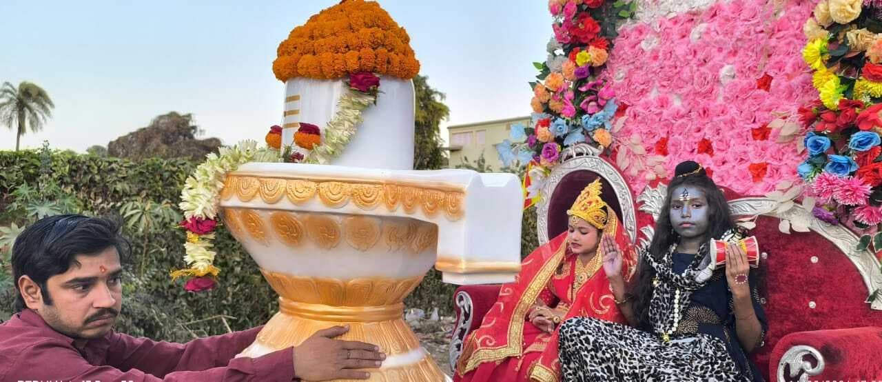 ब्रह्माकुमारी ईश्वरीय विश्वविद्यालय ने निकाली शोभा यात्रा