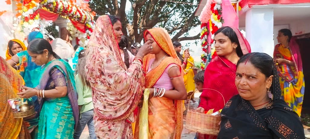 शिवालयों में श्रद्धालुओं की उमड़ी भीड़