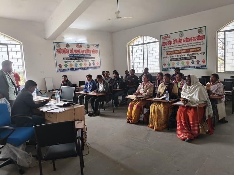 पेसा कानून के तहत योजना चयन व ग्राम सभा संचालन को लेकर दिया गया प्रशिक्षण