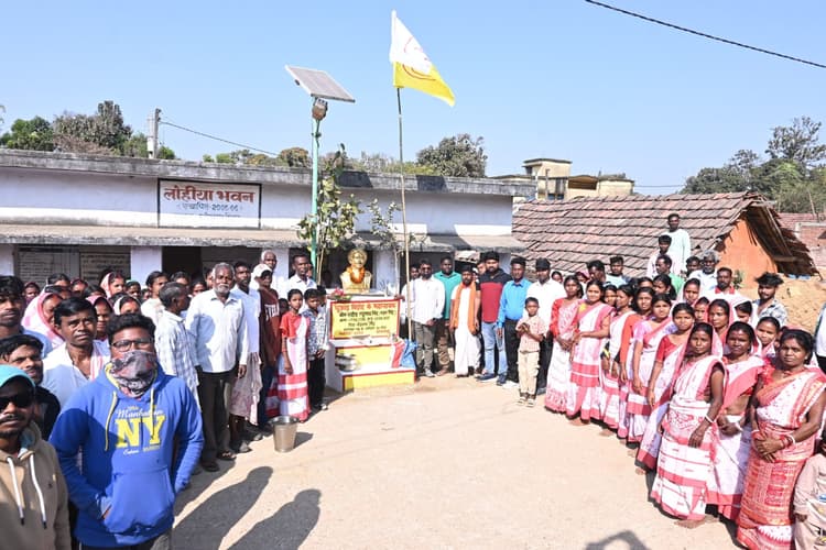 East Singhbhum News : रघुनाथ सिंह के संघर्ष से प्रेरणा लें : विधायक