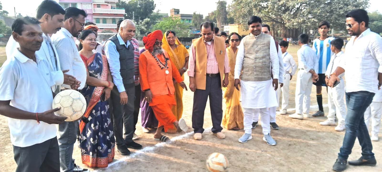 Bhagalpur news फुटबॉल में गोल का विशेष महत्व : सांसद