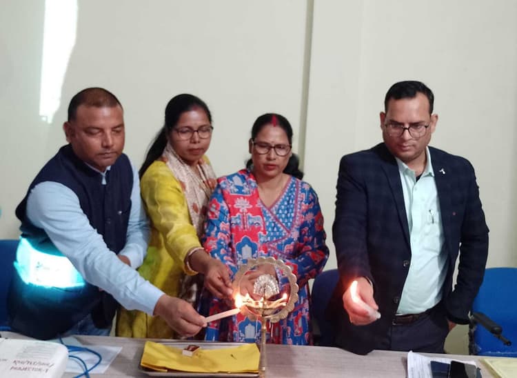 ग्रामीण युवाओं को बाजारोन्मुखी कौशल प्रदान कर रोजगार उपलब्ध कराना है उद्देश्य