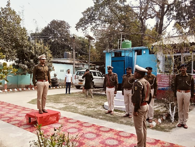 अपराधियों व शराब तस्करों पर सख्त नजर रखने की जरूरत, एसपी