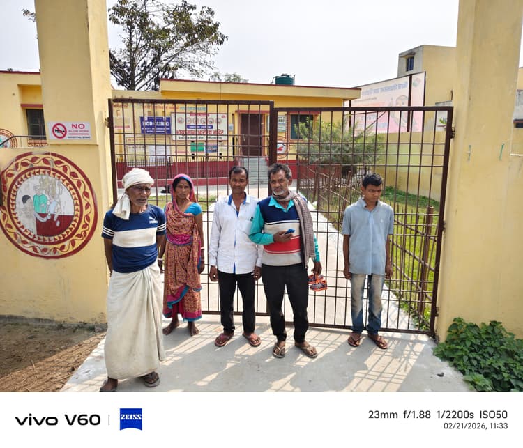 एच एंड डब्ल्यूसी रटनी फुलवरिया में 11:30 बजे तक लटका रहा ताला