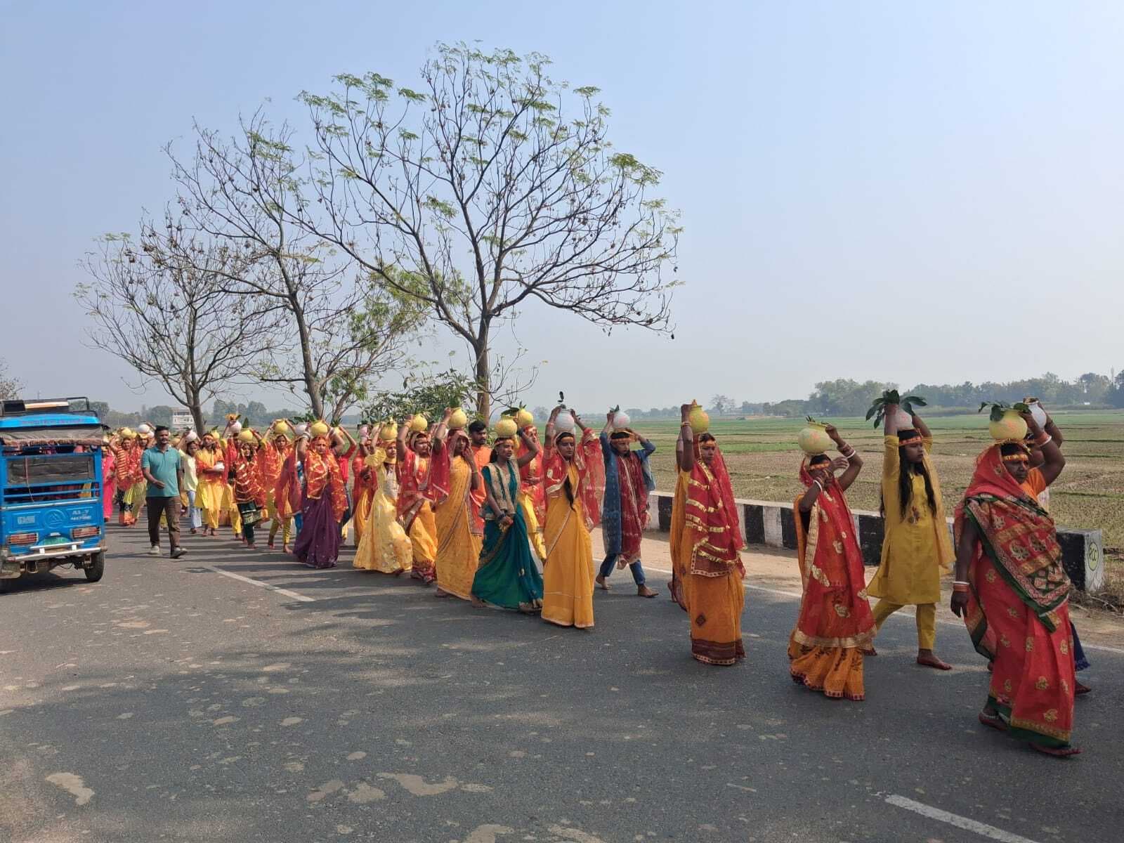 बजरंगबली मूर्ति की प्राण-प्रतिष्ठा को लेकर निकली शोभायात्रा