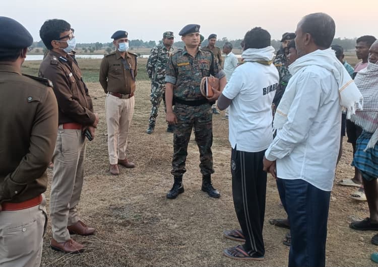 तरौना बांध में बोर में बंधी मिली सड़ी-गली लाश, क्षेत्र में सनसनी, मौके पर पहुंचे एसपी