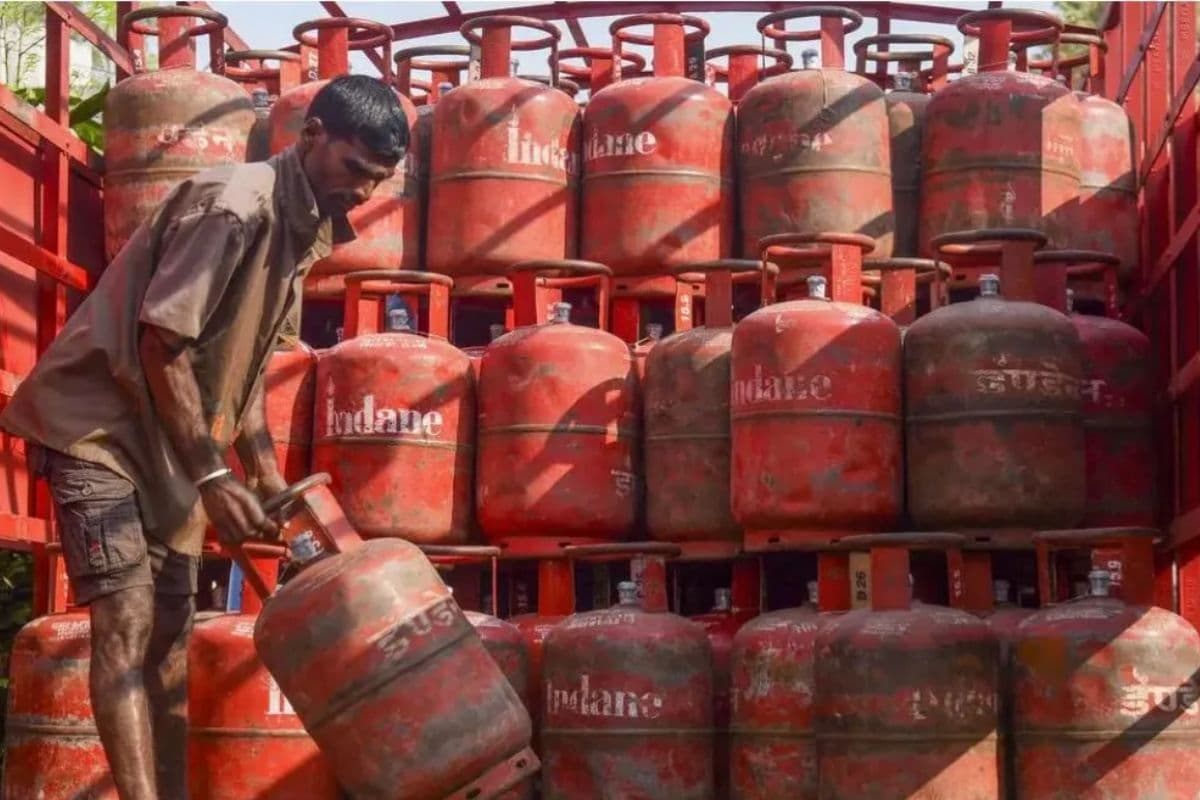 बिहार की लाखों महिलाओं को केंद्र सरकार का गिफ्ट, मुफ्त गैस कनेक्शन को मिली हरी झंडी बिहार की लाखों महिलाओं को केंद्र सरकार का गिफ्ट, मुफ्त गैस कनेक्शन को मिली हरी झंडी