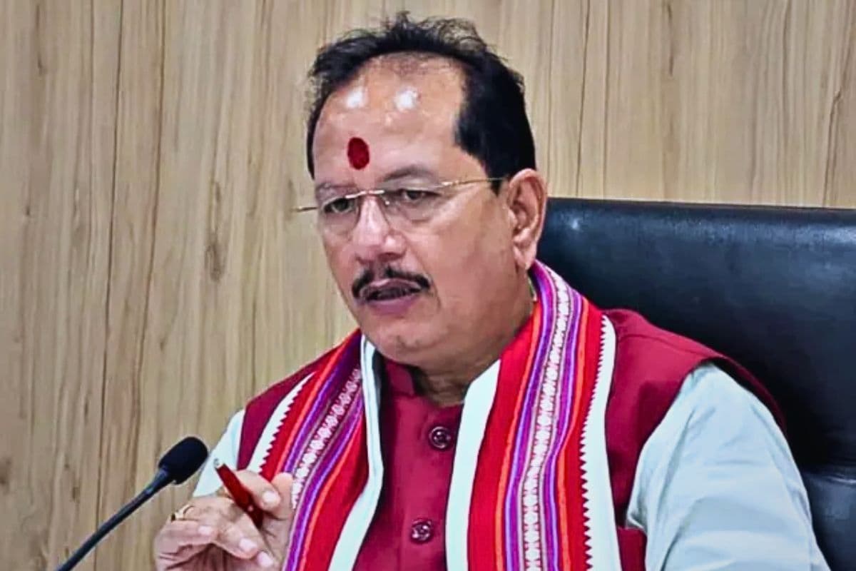 विजय सिन्हा का बड़ा ऐलान, बिहार के अंचल कार्यालयों में लगेंगे CCTV, बेतिया राज की जमीन पर भी बोले डिप्टी सीएम