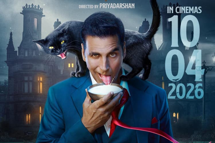 ‘भूल भुलैया’ जैसी है भूत बंगला की स्टोरी? डायरेक्टर ने सस्पेंस से उठाया पर्दा