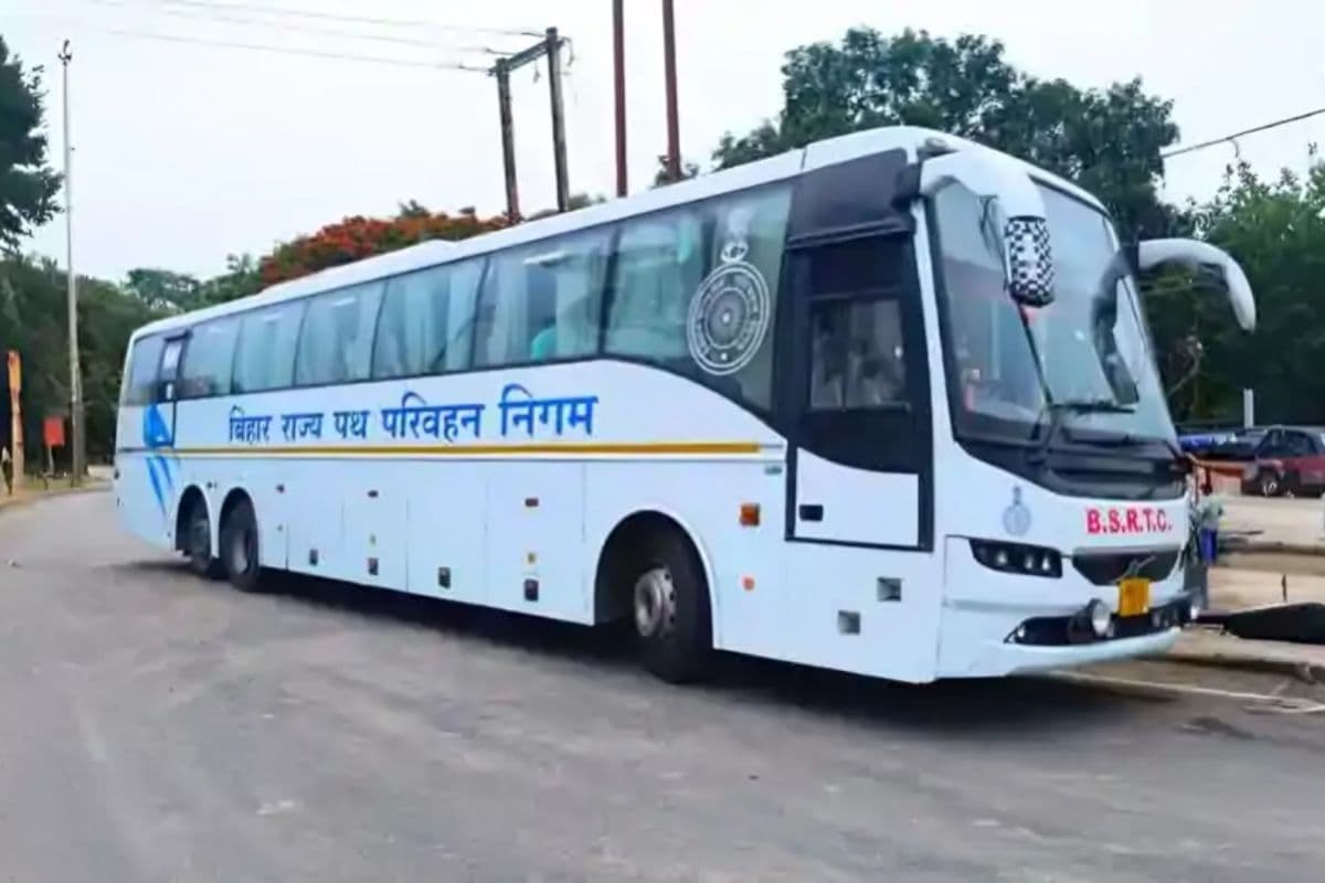 बिहार के ट्रेनों में नहीं मिली जगह, तो बसें बनी लोगों की पसंद, BSRTC ने बनाया रिकॉर्ड