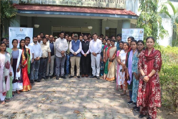 झारखंड में तसर बनेगा रोजगार का बड़ा आधार, चाईबासा में कार्यशाला का आयोजन