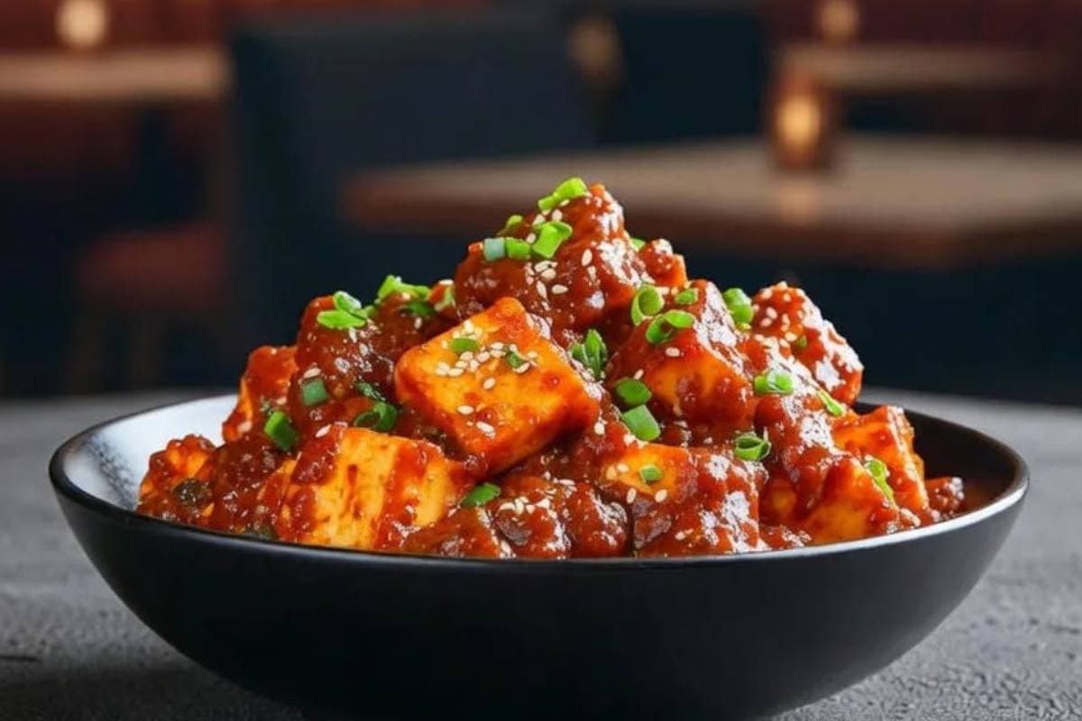 Chilli Garlic Paneer Tawa Fry Recipe by Sanjyot Keer