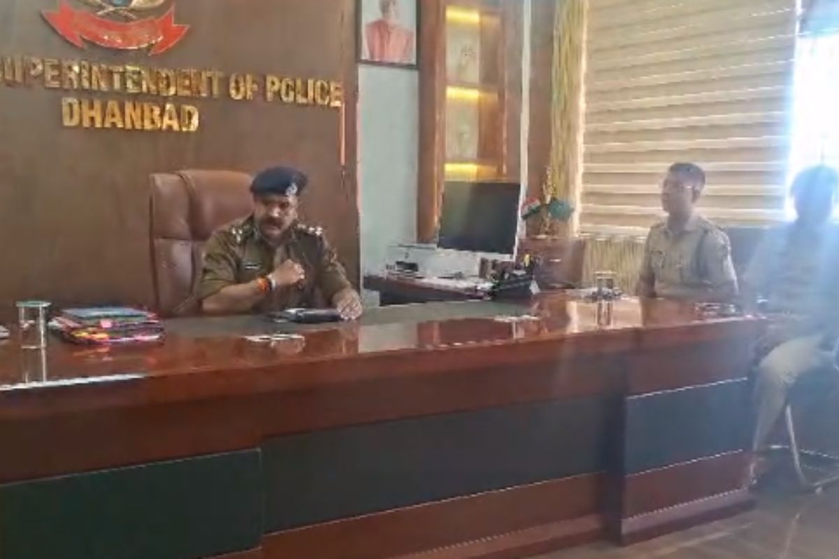 प्रिंस खान गैंग को बर्बाद करने की तैयारी, बोकारो DIG ने दिये फरार शूटरों को दबोचने के सख्त निर्देश