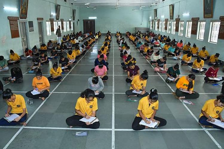 मार्च महीने में हजारीबाग में परीक्षाओं पर जोर, मगर ओलंपियाड और मेधा छात्रवृत्ति एग्जाम से गायब रहे विद्यार्थी