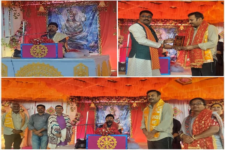 Jonha Shri Ram Katha: जोन्हा की श्रीराम कथा में राम वनवास से छलक उठीं आंखें, किष्किन्धा कांड सुन मंत्रमुग्ध हुए श्रद्धालु