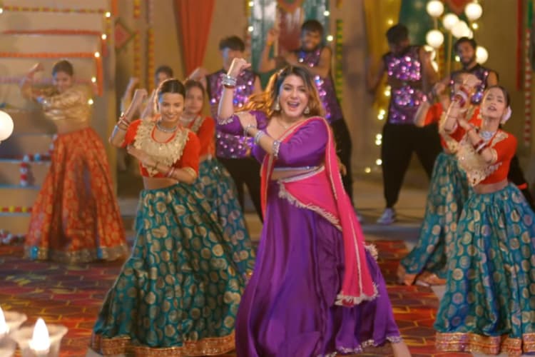 खुशी कक्कड़ का गाना ‘भतार मिलल देसी’ रिलीज, वीडियो वायरल