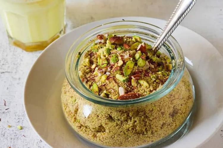 बच्चों को पसंद आए ऐसा मसाला मिल्क पाउडर – जानिए शेफ संज्योत कीर की रेसिपी