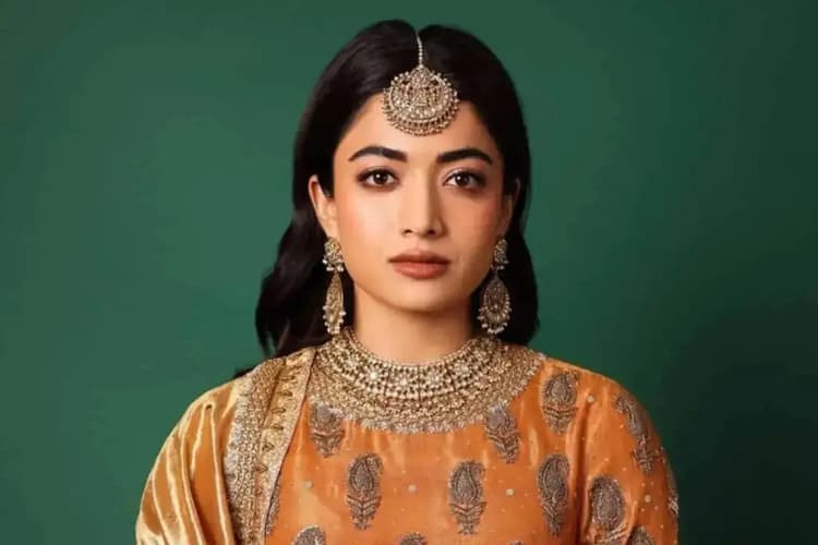 शादी के तुरंत बाद वायरल हुआ रश्मिका मंदाना का पुराना चैट, भड़कीं एक्ट्रेस