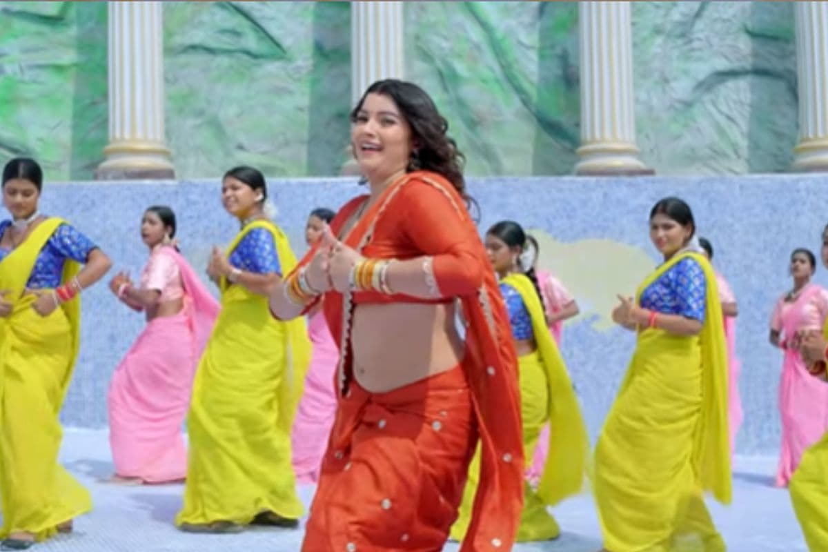 Shivani Singh New Bhojpuri Song Ladai Ae Balam