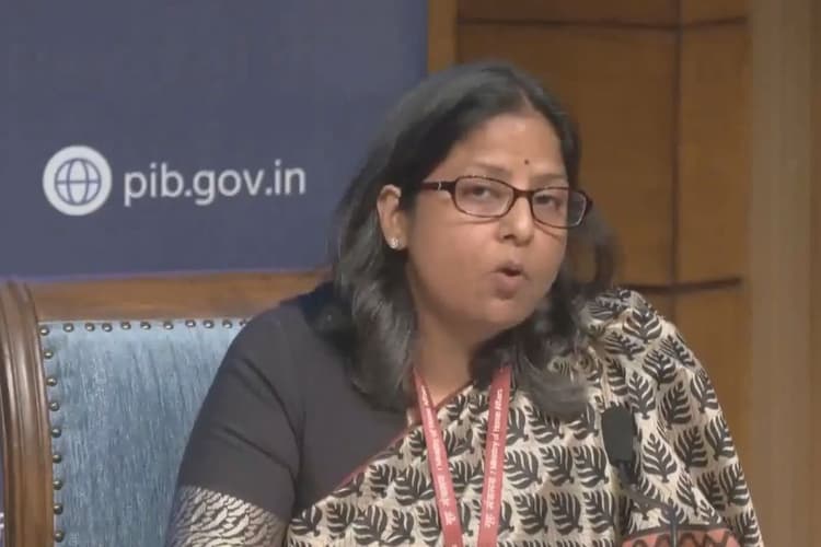 देश में कच्चे तेल की कोई कमी नहीं, पेट्रोलियम मंत्रालय ने कहा- मांग के अनुसार पर्याप्त भंडार