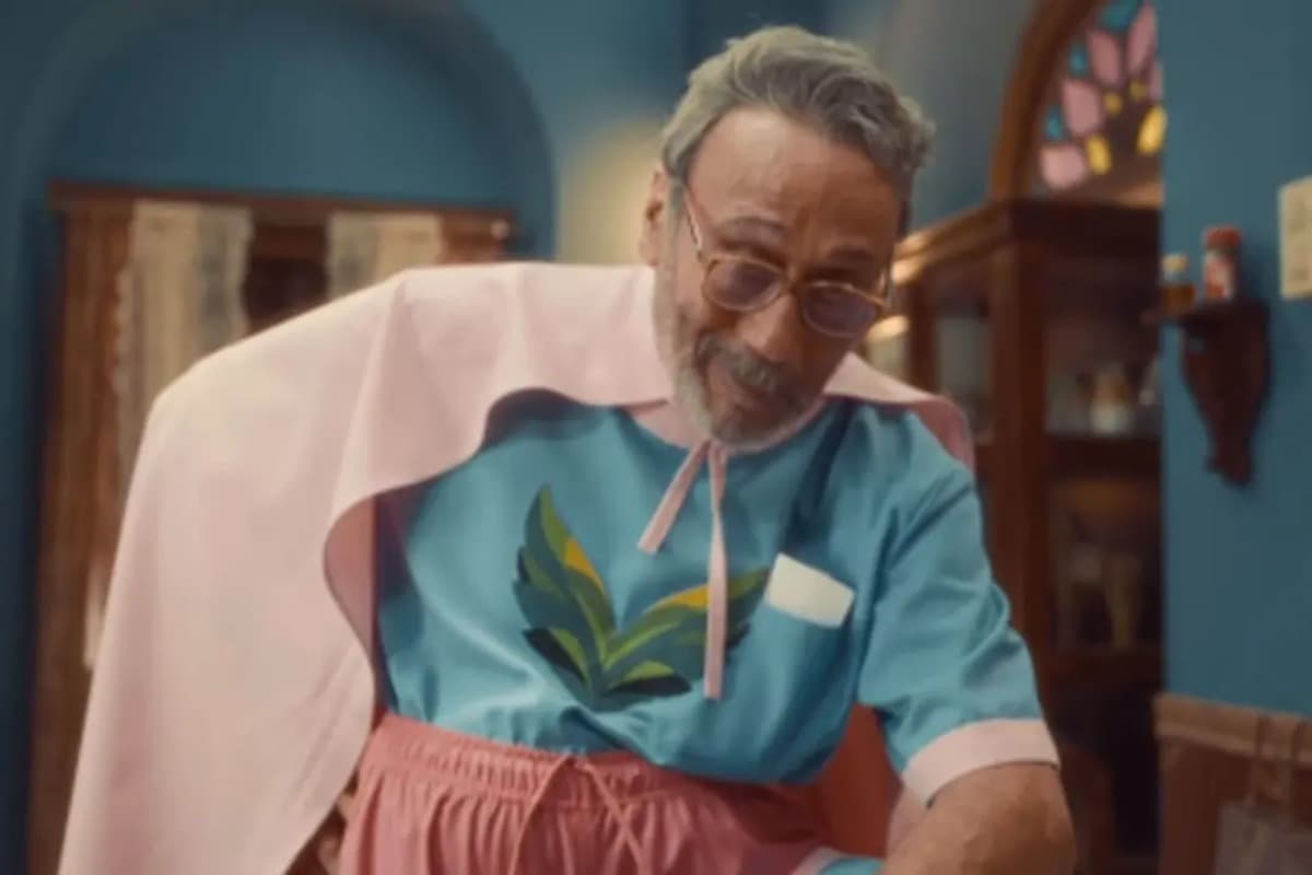 The Great Grand Superhero Teaser jackie shroff out alien movie