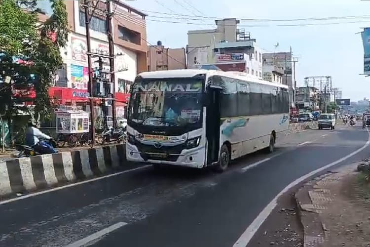 ईद और सरहुल के दिन रांची में उड़ीं नियमों की धज्जियां, नो एंट्री में दनादन दौड़े भारी वाहन