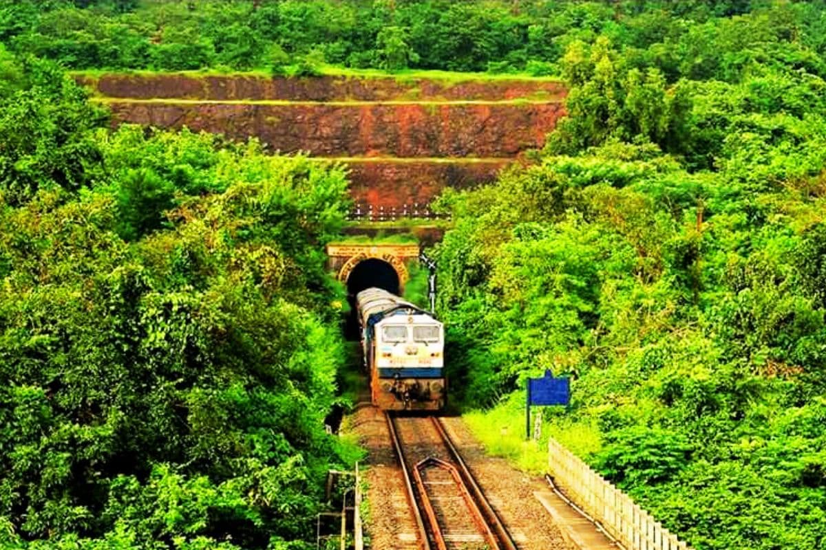भागलपुर-जमालपुर के बीच 130 की रफ्तार से दौड़ेगी ट्रेन, तीसरी सुरंग का काम शुरू
