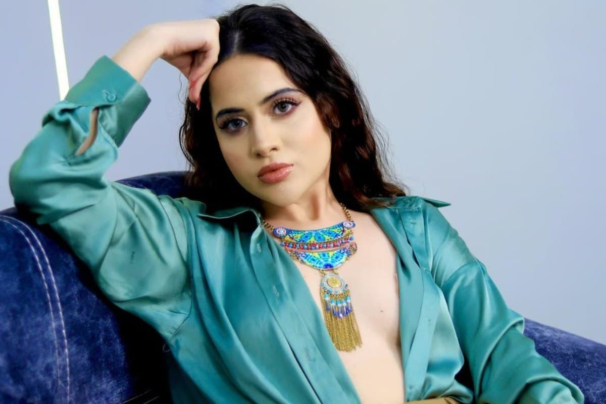 Urfi Javed urfi javed bottle cap dress viral video creative fashion