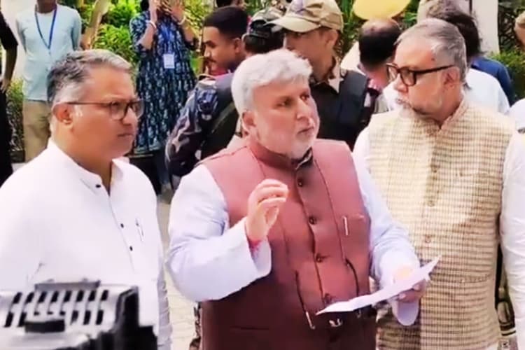 भाजपा ने 85% से अधिक वोट या हिंसा वाले केंद्रों पर क्यों की एक्स्ट्रा सिक्यूरिटी की मांग?