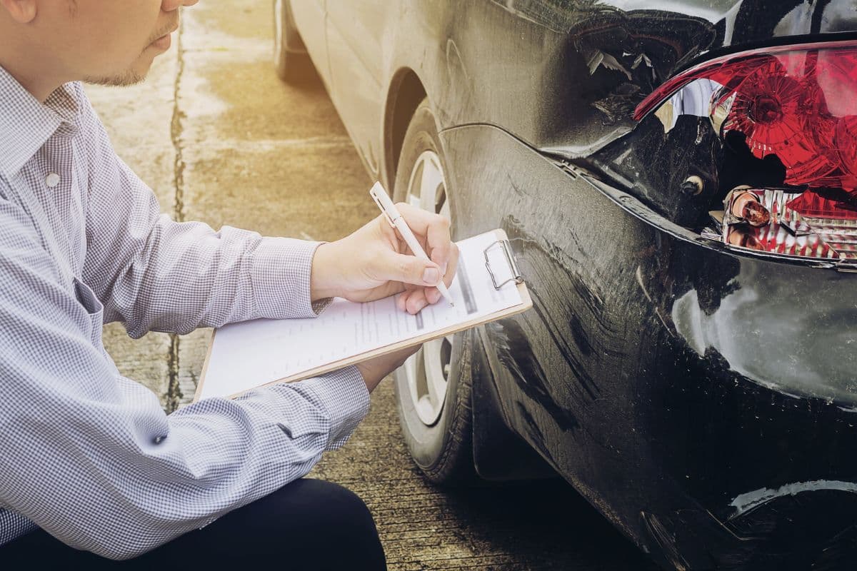 comprehensive car insurance vs zero depreciation car insurance