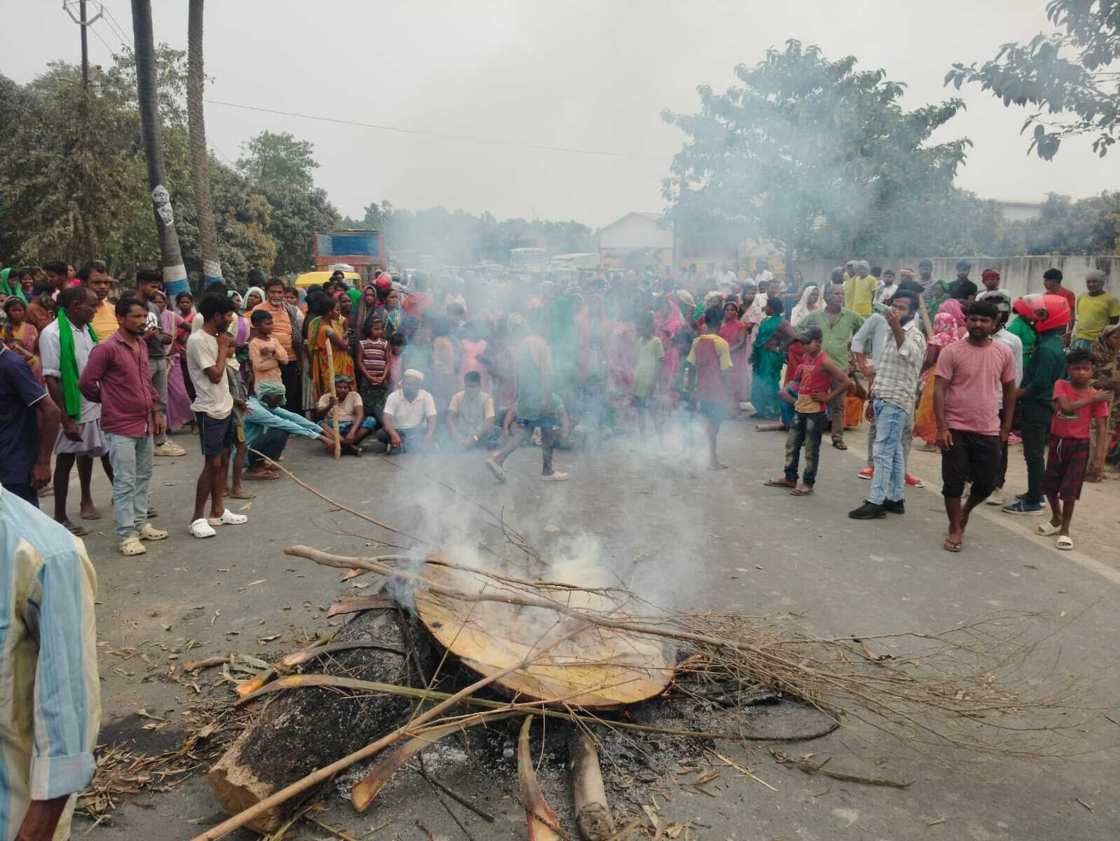 लापता भाई की तलाश में गये छोटे भाई की संदिग्ध परिस्थिति में मौत, सड़क जाम