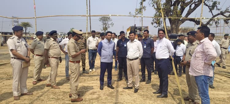 जनसंवाद स्थल पर सभी बुनियादी सुविधाओं को दुरुस्त रखने का दिया निर्देश