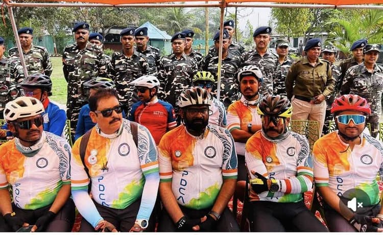 शौर्य वंदन साइकिल यात्रा पहुंची सिलिगुड़ी एसएसबी कैंप