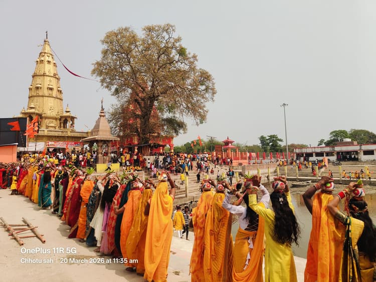 महाविष्णु यज्ञ को लेकर निकाली कलशयात्रा