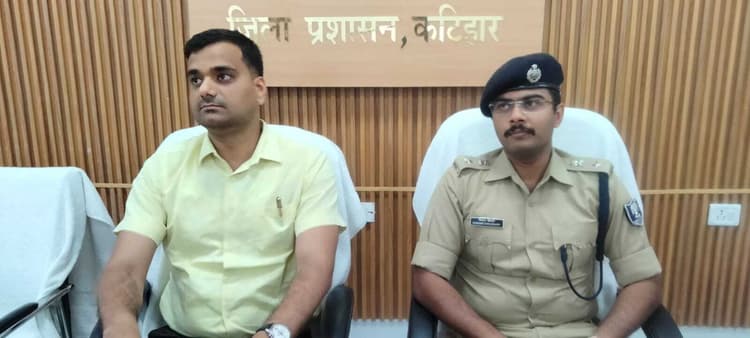 सोशल मीडिया पर आपत्तिजनक पोस्ट करने वालों की खैर नहीं होगी, डीएम