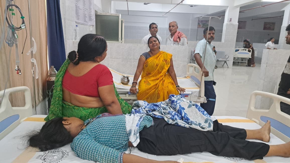 युवती ने फांसी लगाकर की आत्महत्या, परिजनों में कोहराम