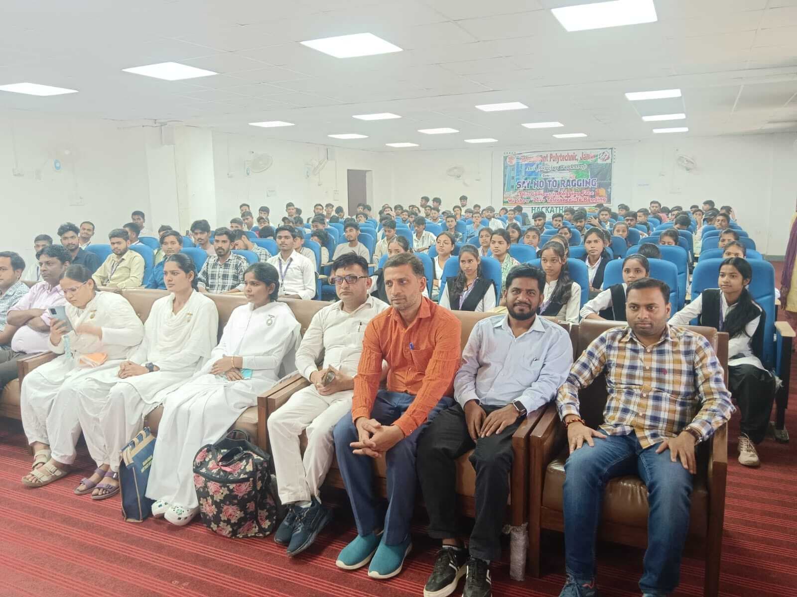 तनाव प्रबंधन के उपाय से अवगत हुए पॉलिटेक्निक छात्र