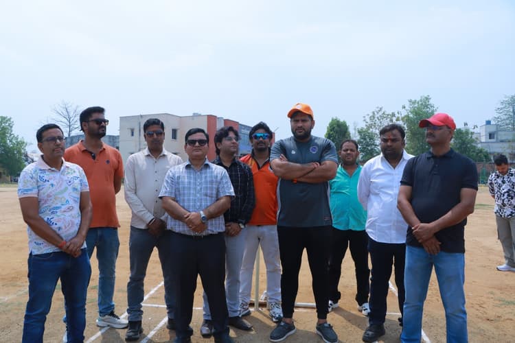 संताल के क्रिकेटरों को दिया जायेगा बेहतर मंच : सौरभ तिवारी