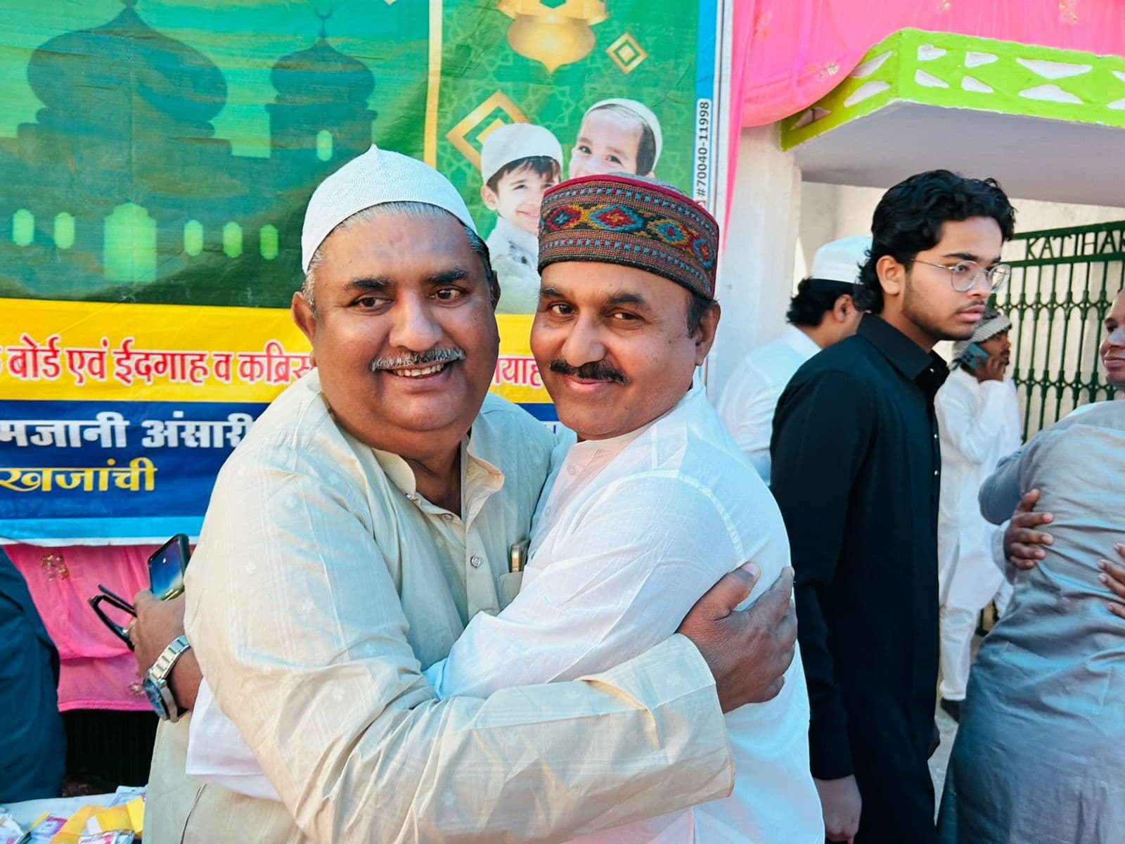 ललियाही बड़ी ईदगाह में उमड़ी नमाज अदा करने उमड़े नमाजी